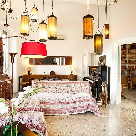 Apartmán Wanderlust - Fromhometorome Řím